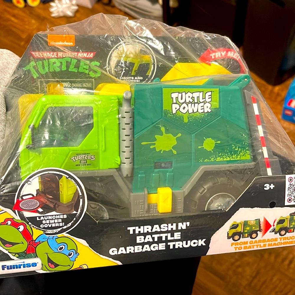 Still sealed ninja turtle dump truck toy car